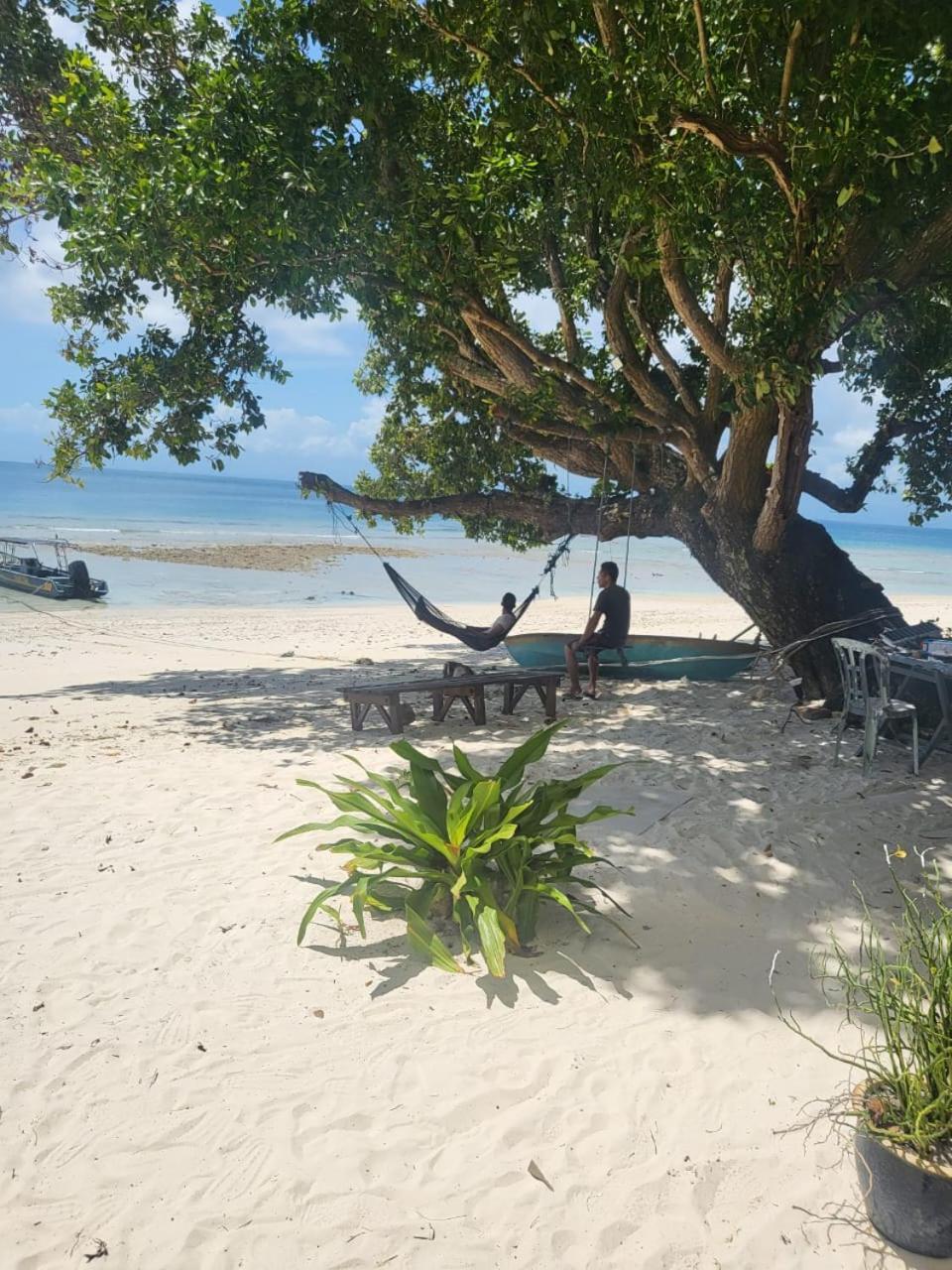 Dewati Roomstay B&B Lang Tengah Island Экстерьер фото